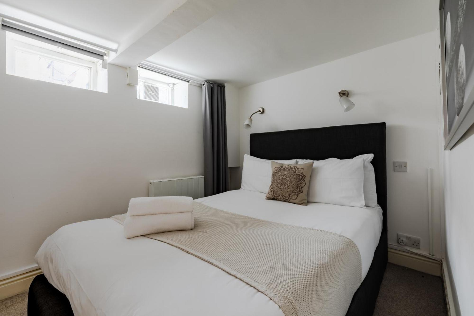 Fairhazel Gardens Studios Лондон Номер фото